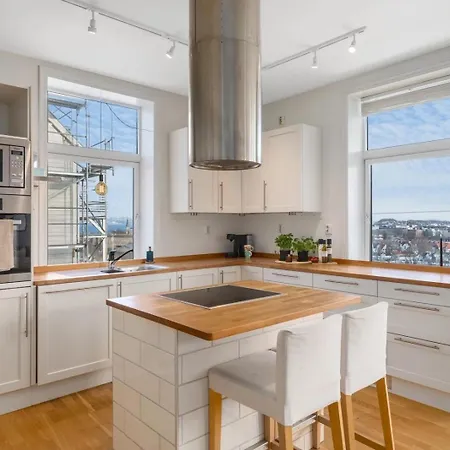 Stor 3-roms Med Utsikt *