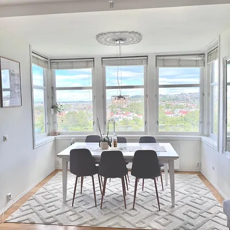 Stor 3-roms Med Utsikt شقة *